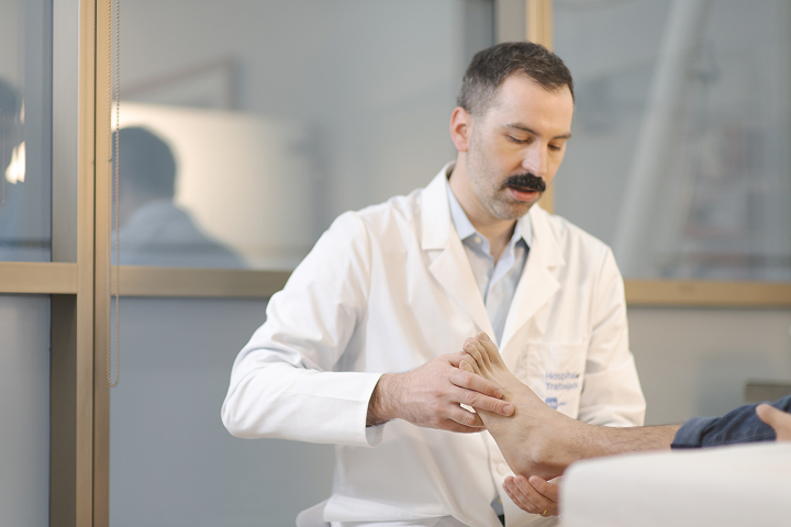 Banner de especialistas en Neurocirugía - versión móvil